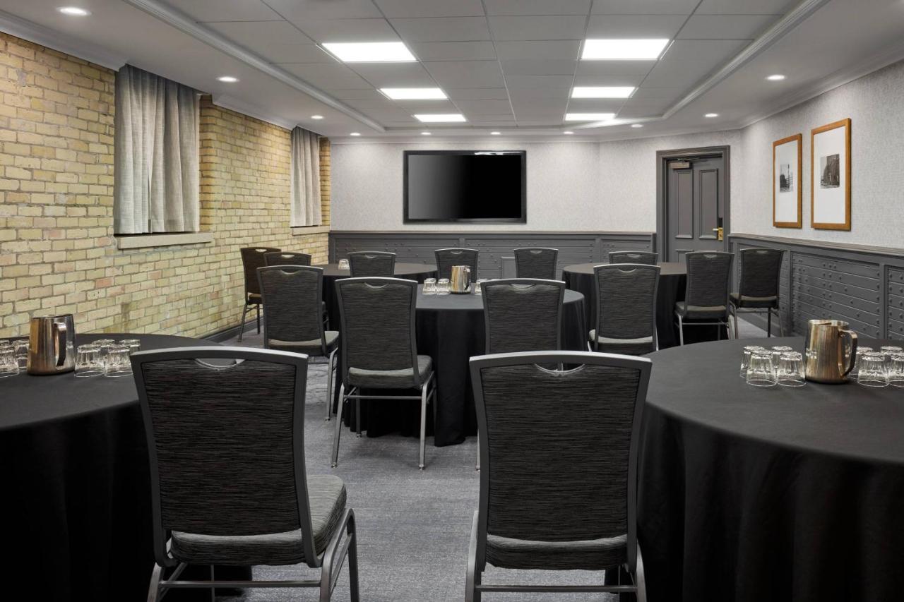 Delta Hotels By Marriott London Armouries מראה חיצוני תמונה